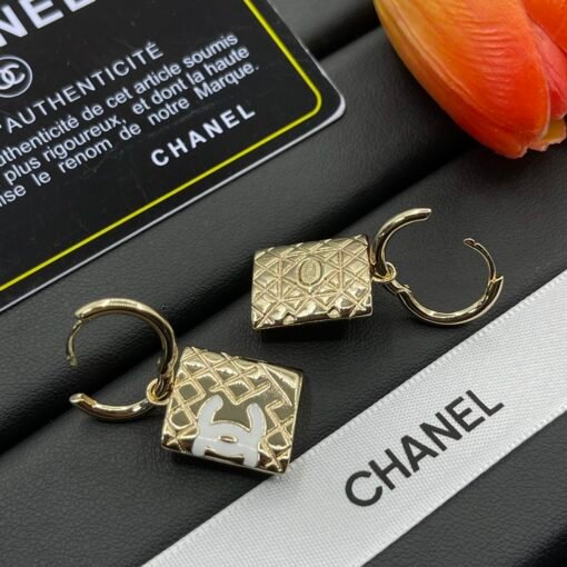 Chanel earrings - Image 5
