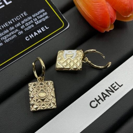 Chanel earrings - Image 4