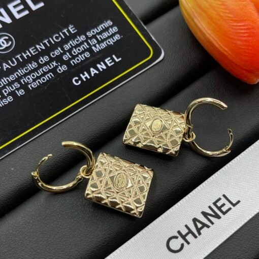 Chanel earrings - Image 6