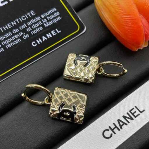 Chanel earrings - Image 3