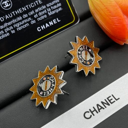Chanel earrings - Image 3