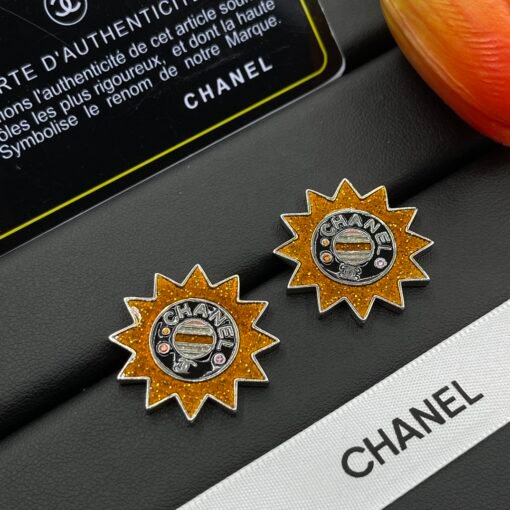 Chanel earrings - Image 2