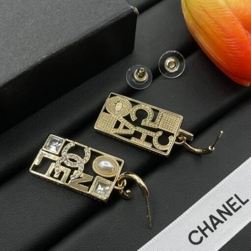 Chanel earrings - Image 5