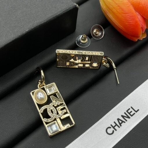 Chanel earrings - Image 4