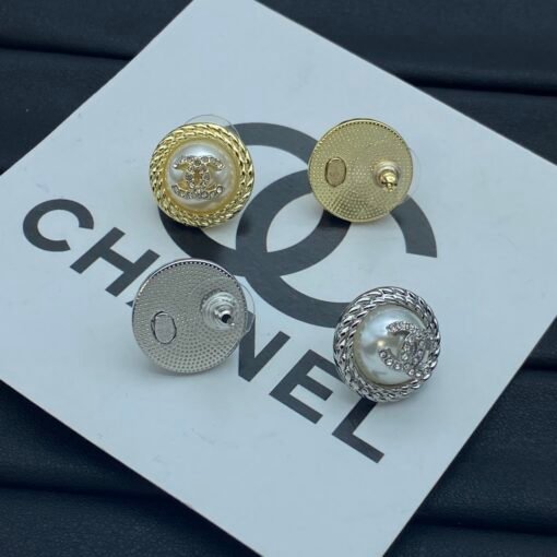 Chanel new earrings - Image 6