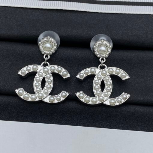 Chanel new stud earrings - Image 3