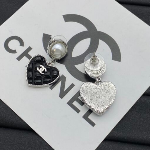 Chanel new stud earrings - Image 6