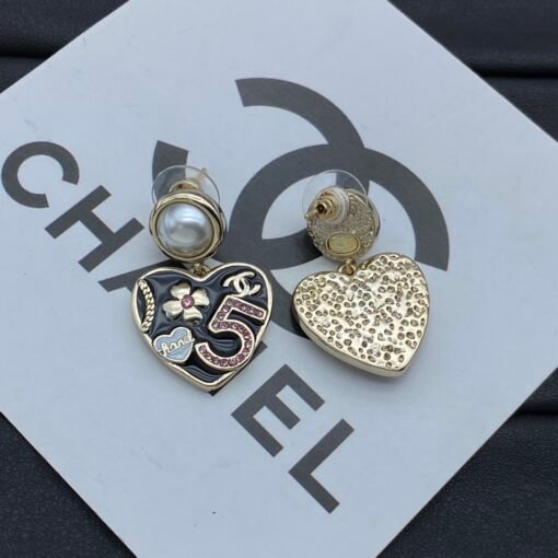 Chanel new earrings - Image 6