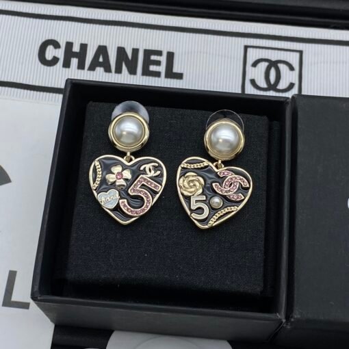 Chanel new earrings - Image 5