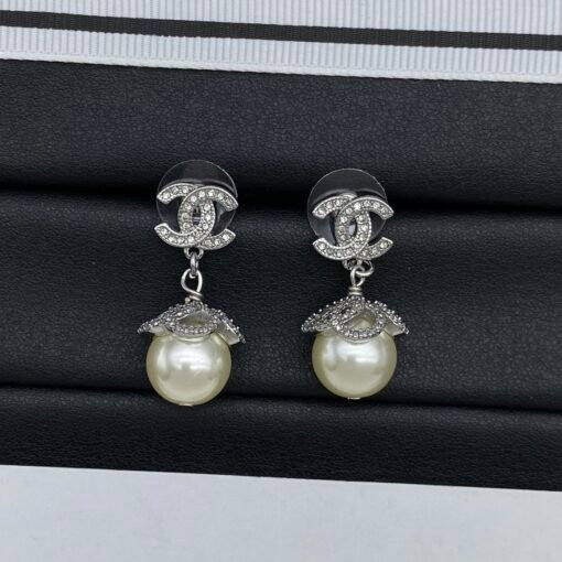 Chanel new earrings - Image 2