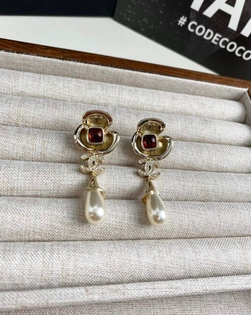 Chanel new style, red zircon inlay, camellia, water drop earrings - Image 5