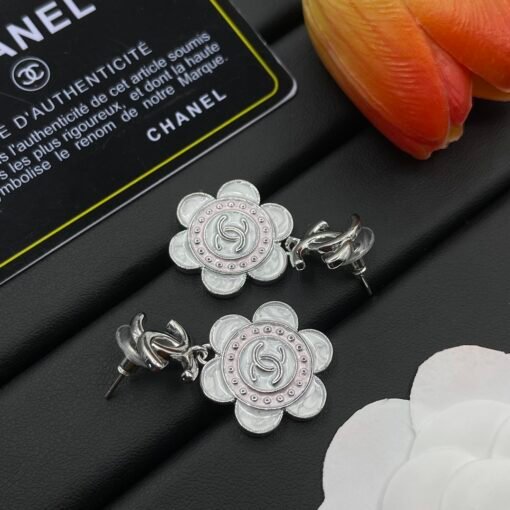 Chanel earrings - Image 3