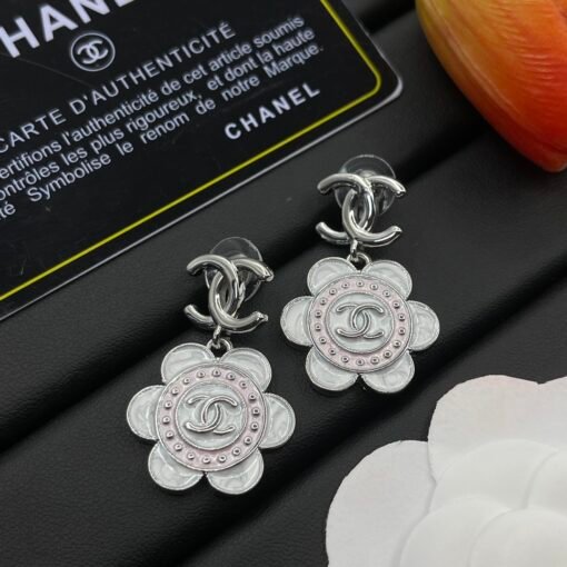 Chanel earrings - Image 2