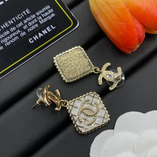 Chanel earrings - Image 5