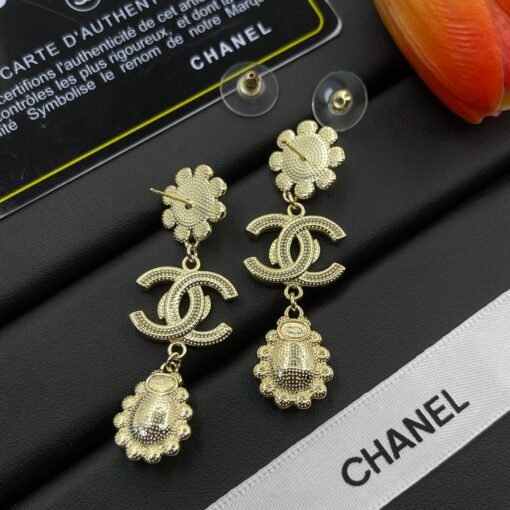 Chanel earrings - Image 6