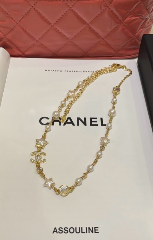 0 New product today necklace
 24C new gold rhinestone double C star pearl necklace

A beautiful and exquisite model for everyday life, full of exquisiteness
The three-dimensional and plump little stars have a very vintage flavor
Especially the texture of the concave and convex surface is very lively and cute - Image 3