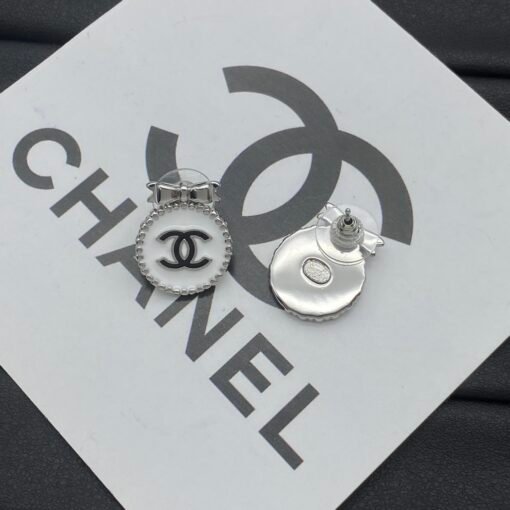 Chanel new earrings - Image 5