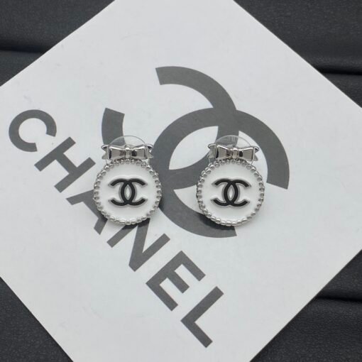 Chanel new earrings - Image 4
