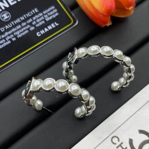 Chanel earrings - Image 2