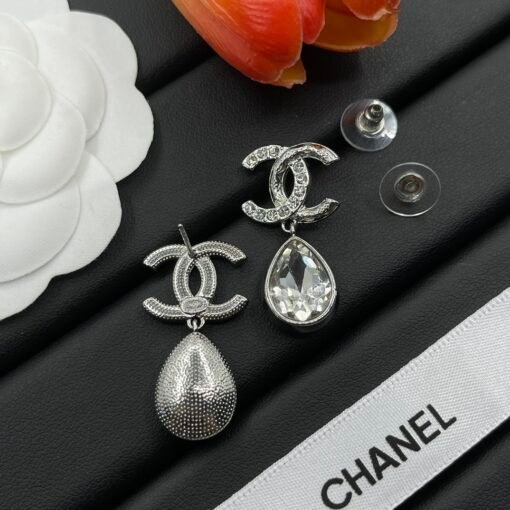 Chanel earrings - Image 4