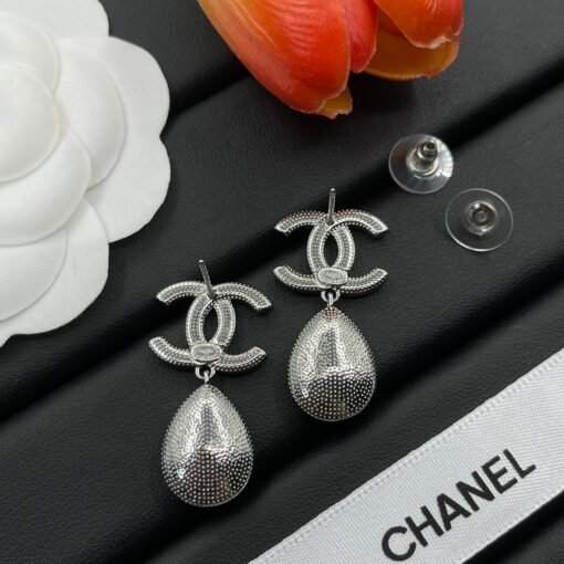 Chanel earrings - Image 6