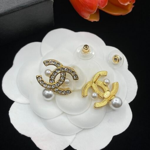 Chanel earrings - Image 4
