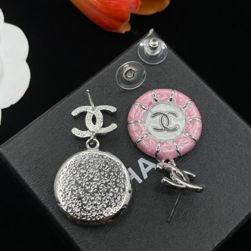 Chanel earrings - Image 5