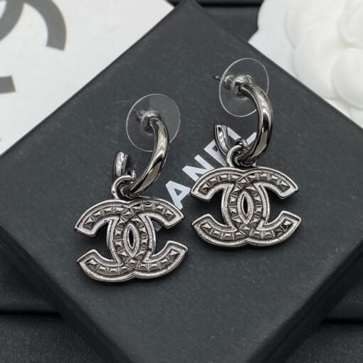 New Chanel new earrings - Image 5