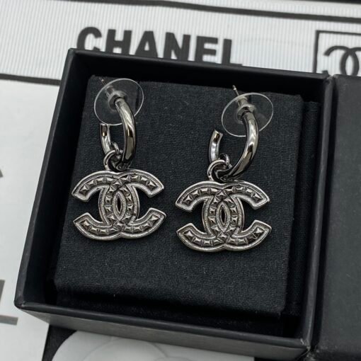 New Chanel new earrings