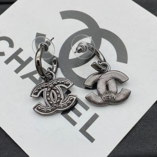 New Chanel new earrings - Image 6