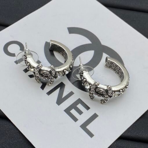 Chanel new earrings - Image 5