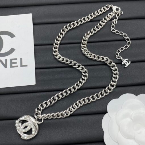 Chanel new necklace - Image 5