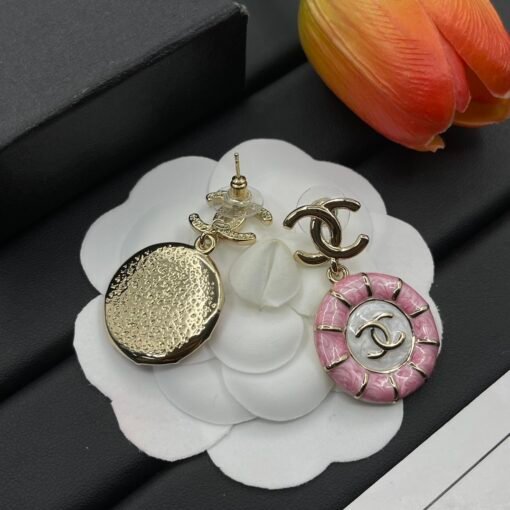 Chanel earrings - Image 4