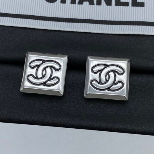 Chanel new earrings - Image 2
