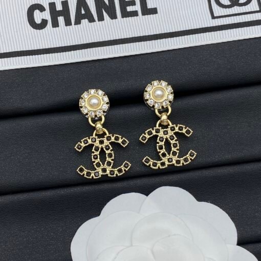 Chanel new earrings - Image 4