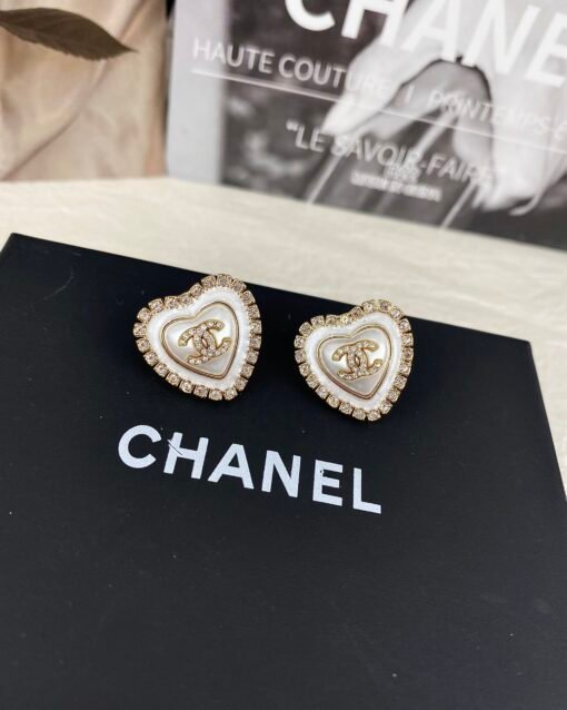 Chanel new style white peach heart resin diamond-set earrings - Image 2