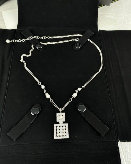 Chanel new style perfume bottle pearl diamond inlaid silver square necklace