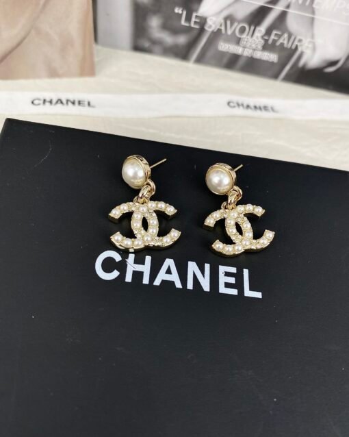 Chanel new style pearl diamond-set double C pendant earrings - Image 6