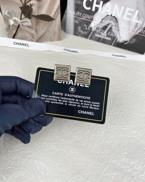 Chanel new style glossy double C square earrings - Image 8