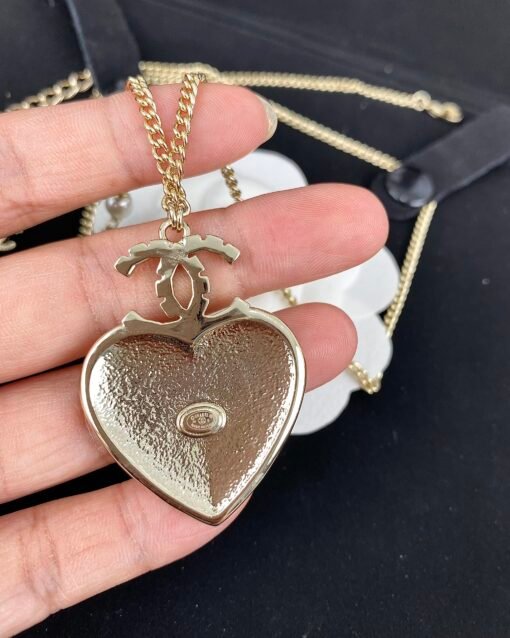 Chanel new style love heart plaid glossy diamond inlaid black diamond double C long necklace - Image 7