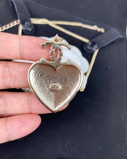 Chanel new style love heart plaid glossy diamond inlaid black diamond double C long necklace - Image 8