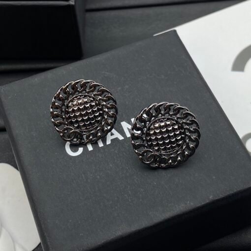 Chanel new earrings - Image 5