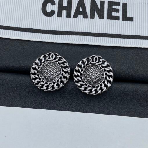 Chanel new earrings - Image 2