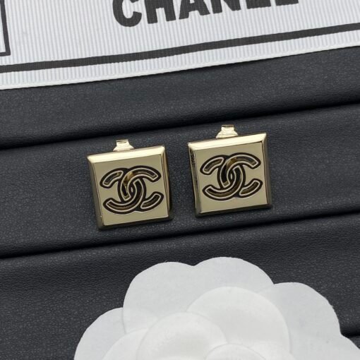 Chanel new earrings - Image 4