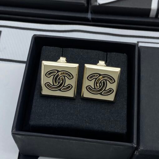 Chanel new earrings - Image 3