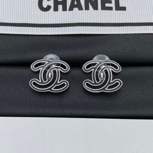 New ChanelChanel new earrings