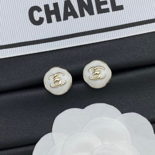 Chanel new earrings - Image 4