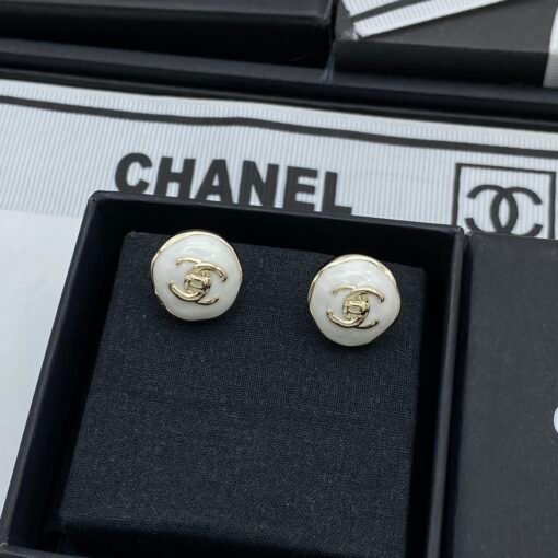 Chanel new earrings - Image 5
