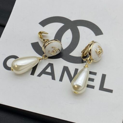 Chanel new earrings - Image 3