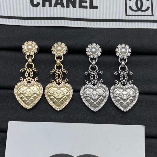 New Chanel new earrings